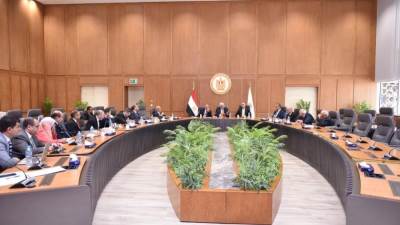 التعليم: هناك وجهان لربط الدراسة بسوق العمل: الأول أكاديمي، والثاني مهني