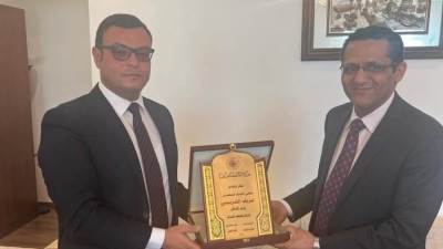 وزير الإسكان يستقبل نقيب الصحفيين للتهنئة بتوليه حقيبة الإسكان.. وبحث مطالب الصحفيين