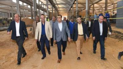 " وزير الدولة للإنتاج الحربى " يتفقد شركة شبرا للصناعات الهندسية 