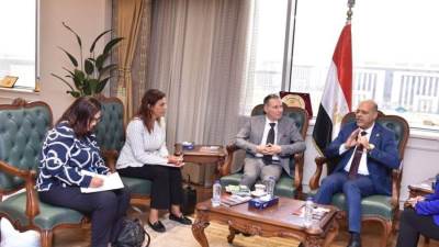 العمل: التدريب من أجل التشغيل..ملتقيات التوظيف ..تمكين المرأة إقتصاديًا..دعم المشروعات الصغيرة ..أهم محاور اللقاء