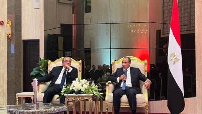 وزير الخارجية والهجرة يعقد لقاءاً مع رموز الجالية المصرية وبعض المستثمرين المصريين في السعودية