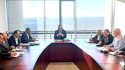 وزير الإسكان يستعرض التقنيات الحديثة المستخدمة فى مجال التحلية وإمكانية الاستفادة منها