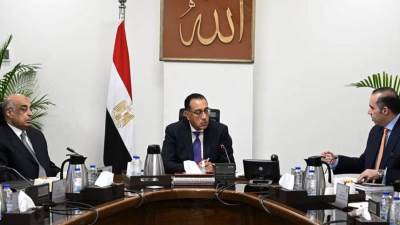 رئيس الوزراء يعقد اجتماعًا لمُراجعة الأجندة التشريعية ومشروعات القوانين التي سيتم تقديمها للبرلمان