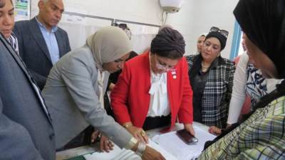 نائب وزير الصحة تتفقد وحدة طب أسرة الحجناية بالبحيرة..وتشيد بمستوى الأداء