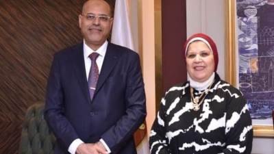 وزيرالعمل يلتقى النائبة مايسة عطوة عضو لجنة التضامن والأسرة وذوي الإحتياجات الخاصة بمجلس النواب