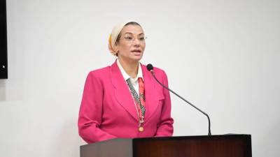 وزيرة البيئة: نستكمل خلق المناخ الداعم للسوق الطوعى للكربون