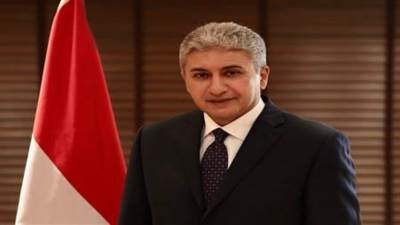 وزير السياحة يبحث مع سفير سنغافورة تعزيز سبل تنمية فرص الاستثمار السياحى