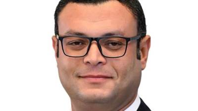 وزير الإسكان يتابع الموقف الحالى لتنفيذ مشروعات الخطة الاستراتيجية لتحلية مياه البحر