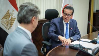 وزير الصحة والسكان يستقبل ممثل برنامج الأمم المتحدة الإنمائي لبحث التعاون المشترك