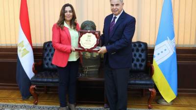 وزيرة التنمية تتابع مع محافظ الإسكندرية الموقف التنفيذي لملف التصالح في مخالفات البناء