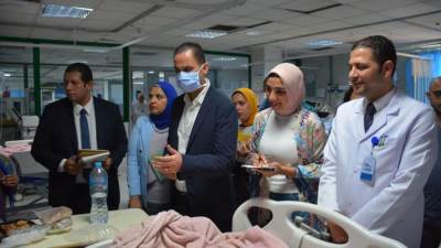 نائب وزير الصحة يتفقد مستشفى السلام التخصصي ويوصي بضرورة تفعيل النظام الإلكتروني