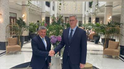 وزير البترول يبحث مع نظيره القبرصى سبل التعاون للتعجيل باستغلال اكتشافات الغاز