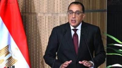 رئيس الوزراء يستعرض عددا من المشروعات الاستثمارية لهيئة الأوقاف