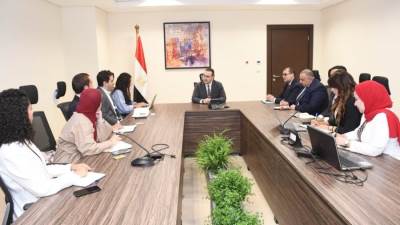 مسئولو بنك الاستثمار الأوروبي يعربون عن تطلعهم لزيادة التعاون مع وزارة الإسكان