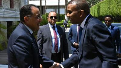 رئيس الوزراء: نتحرك بقوة نحو دعم وتعزيز العلاقات الاقتصادية والتجارية والاستثمارية