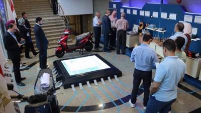 نائب الوزير للابتكار والبحث العلمي يقوم بزيارة لمتابعة العمل بالمدينة العلمية لمعهد "بحوث الإلكترونيات"