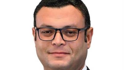 وزير الإسكان يبحث مع رؤساء مجالس الأمناء بالمدن الجديدة التعاون مع أجهزة المدن لتحقيق مصلحة المواطنين