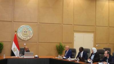 وزير الكهرباء يبحث مع وفد البنك الدولى اوجه الشراكة والتعاون وتنفيذ برامج التنمية والدعم