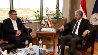 وزير السياحة يبحث مع سفير البوسنة والهرسك بالقاهرة تعزيز آواصر التعاون