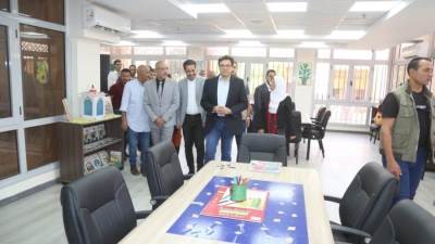 وزير الثقافة يوجه بإعداد مقترح متكامل لتطوير منظومة الأداء بمكتبة 15 مايو