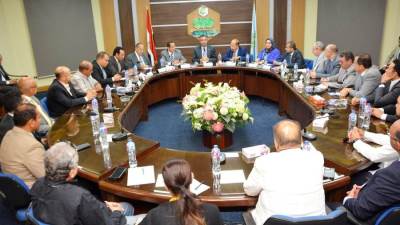 وزير التموين يزور جمعية مستثمري العاشر من رمضان لبحث التعاون في ملفات الصناعات الغذائية وتشجيع مشاركة القطاع الخاص