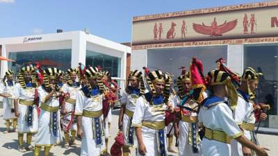 العروض الجوية تبهر المشاركين بمعرض مصر الدولي للطيران والفضاء