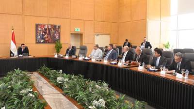 وزير الإسكان يلتقى مجموعة من المطورين العقاريين لبحث مشاركتهم فى فعاليات المنتدى الحضرى العالمى فى دورته الـ12