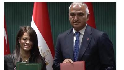 وزيرة التخطيط توقع مع الجانب التركى مُذكرة تفاهم للتعاون فى مجال تبادل الخبرات