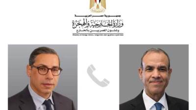 وزير الخارجية والهجرة بالخارج يجرى اتصالاً هاتفياً مع نظيره القبرصي