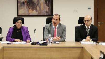 نائب وزير الصحة والسكان يعقد اجتماعا مع قطاعي الطب الوقائي والصحة العامة والرعاية الأولية