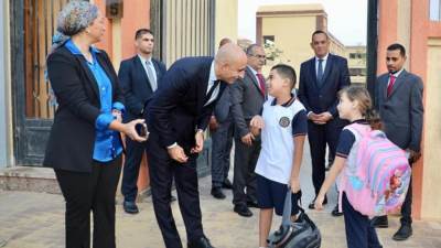 وزير التربية والتعليم يجري زيارة لمدرسة النيل الدولية بالشيخ زايد للاطمئنان على انتظام العملية التعليمية