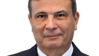 وزير الزراعة يوجه الشكر للعاملين بالوزارة على جهودهم ويطالبهم بالاسراع في معدلات الانجاز لدعم الفلاح