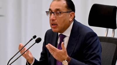 مدبولى: لدينا توجّه للعمل على دعم دور القطاع الخاص وإشراكه فى مرفق المطارات