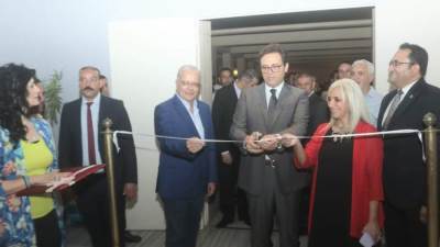 وزير الثقافة يفتتح معرض الرسم التاسع لتنمية المواهب بالأوبرا تحت عنوان "شخصيات مصرية"