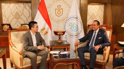 رئيس الرعاية الصحية يلتقي وفد شركة هواوي لبحث التعاون لتعزيز رقمنة الخدمات الطبية