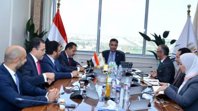 وزير التموين والتجارة الداخلية يلتقي وفد بنك "أبو ظبي الأول مصر" لبحث سُبل التعاون المشترك