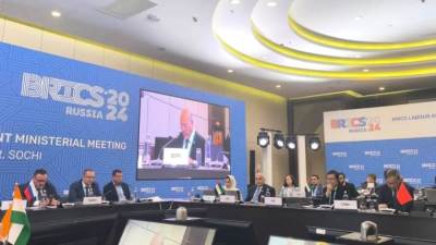 وزير العمل: ننفذ توجيهات الرئيس بشأن إعداد استراتيجية متكاملة لنشر ثقافة السلامة والصحة المهنية