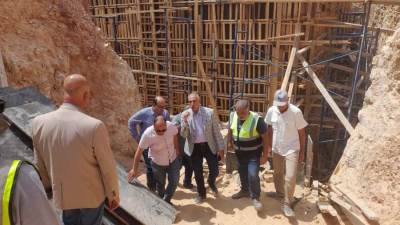 نائب رئيس هيئة المجتمعات العمرانية يتفقد مشروع الخزانات الاستراتيجية سعة 80 ألف م3 بمدينة حدائق أكتوبر