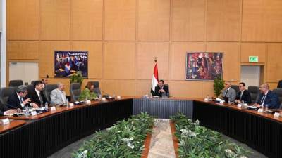 وزير الإسكان يتابع موقف تنفيذ وحدات المبادرة الرئاسية "سكن لكل المصريين" بعدد من المحافظات والمدن الجديدة