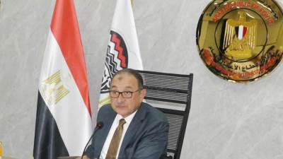 وزير قطاع الأعمال العام يترأس "عمومية القابضة للأدوية"ويوجه بتسريع معدلات إنجاز مشروعات التطوير والالتزام بمتطلبات التصنيع الجيد