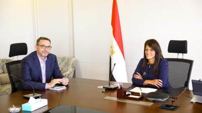 المشاط تلتقي الرئيس التنفيذي لبورصة المناخ في نيويورك لمناقشة الشراكات في مجال الحلول والسياسات المناخية