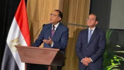 رئيس الوزراء: هدف الحكومة فتح صفحة جديدة مع الممولين والقطاع الخاص