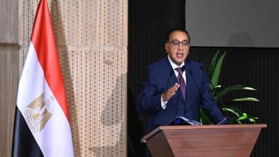 رئيس الوزراء: يؤكد أن الحكومة المصرية جادة جداً في تنفيذ برنامج ترشيد الإنفاق والسيطرة على التضخم الآخذ في المسار الهبوطي