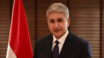 وزير السياحة والآثار يعتمد الضوابط المنظمة لتنفيذ رحلات العمرة للموسم الجديد