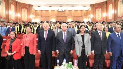 وزير التعليم يشهد حفل تخريج دفعة جديدة من المعهد العالي للهندسة بأكاديمية الشروق