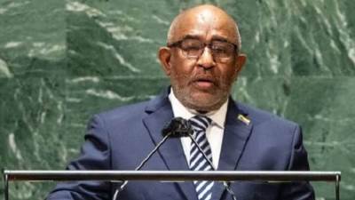 إصابة رئيس جزر القمر بجروح طفيفة فى عملية طعن