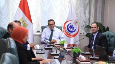 وزير الصحة يوجه بالتنسيق بين مبادرة «بداية جديدة لبناء الإنسان» وبرامج مؤسسة شباب القادة YLF