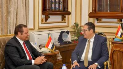 لدكتور أحمد طه يلتقي رئيس جامعة القاهرة لبحث أوجه التعاون المشترك