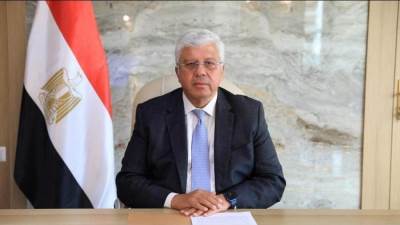 وزير التعليم العالي يتابع حادث تصادم قطارين بالزقازيق ويوجه برفع درجة الاستعداد القصوى بمستشفيات جامعة الزقازيق