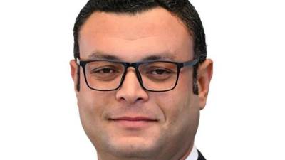 وزير الإسكان يتابع موقف مشروعات تطوير ورفع كفاءة الطرق والمرافق بعددٍ من المناطق الصناعية بالمدن الجديدة